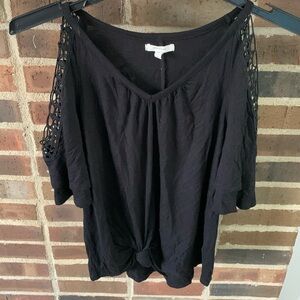 Women’s Maurice’s Cold Shoulder Top, Black, Small